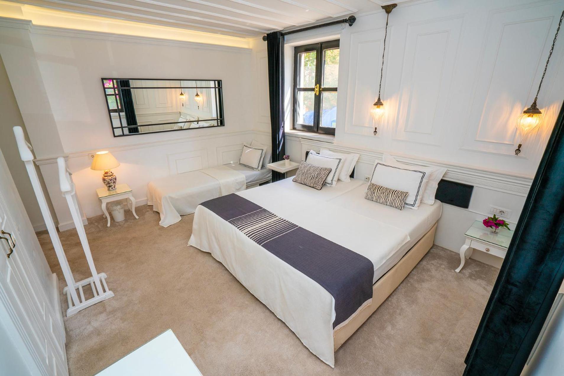 Siyah Lale Cunda 1841 (Adults Only) Hotel Ayvalik Exterior photo