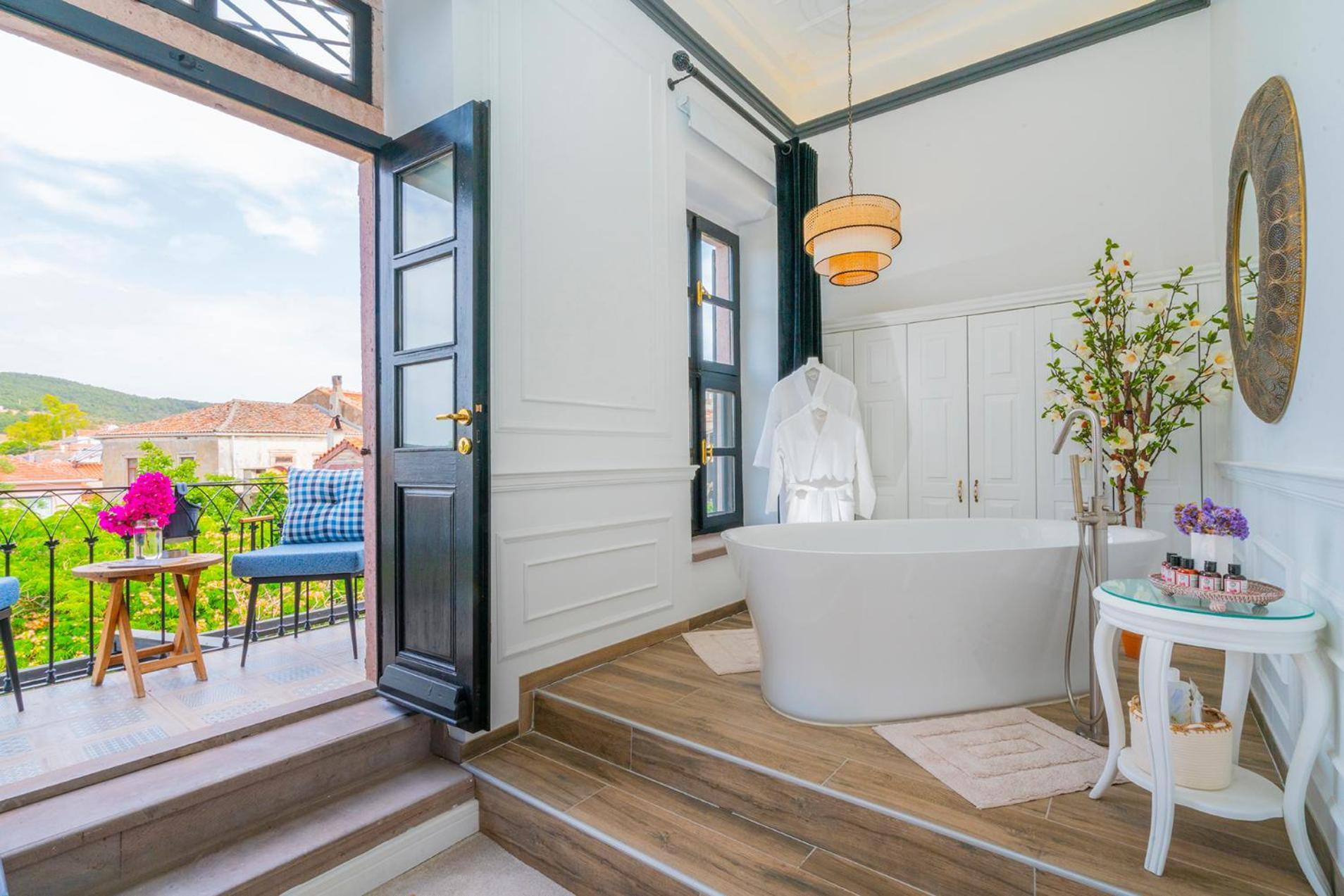 Siyah Lale Cunda 1841 (Adults Only) Hotel Ayvalik Exterior photo